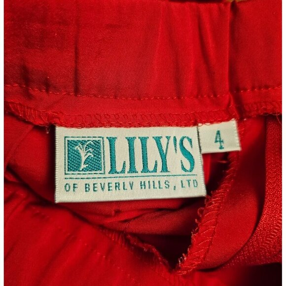 Elegant Red Pleated Skirt - Picture 3 of 4